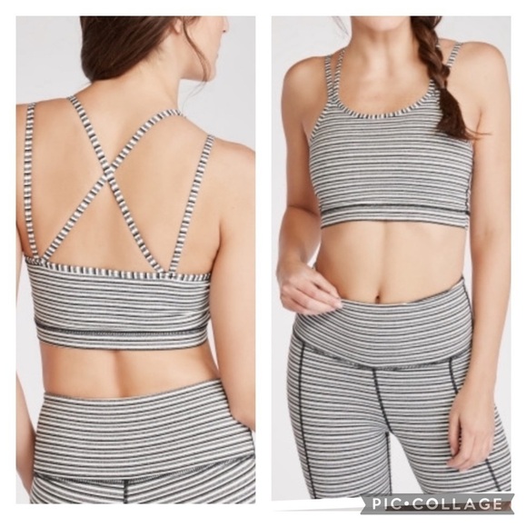 NWOT Monochrome Tiramisu Sports Bra Medium Striped Cross Back Stretchy Strappy - Picture 1 of 11